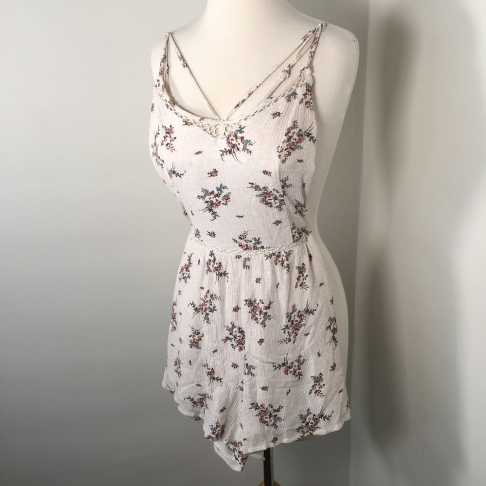 Hollister XS romper shorts gauze viscose